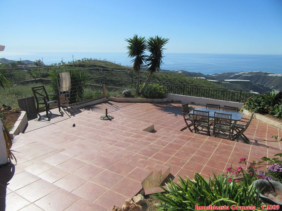 Properties for sale in La Rabita, Granada province Kyero